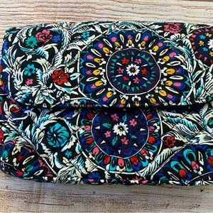 NWT Vera Bradley Brush and Cosmetic Case